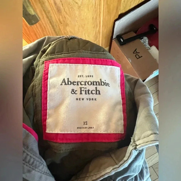 Abercrombie & Fitch - Camouflage Utility Jacket - Picture 2 of 5